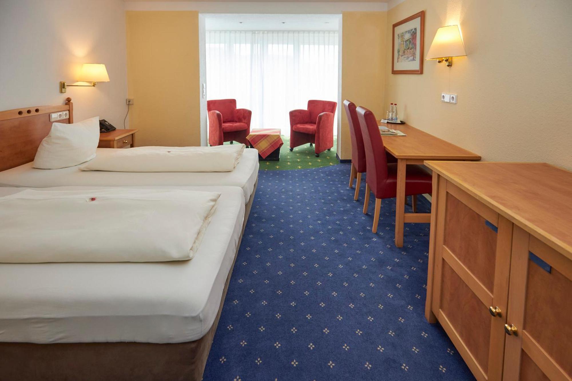 Flair Hotel Landgasthof Roger Löwenstein エクステリア 写真