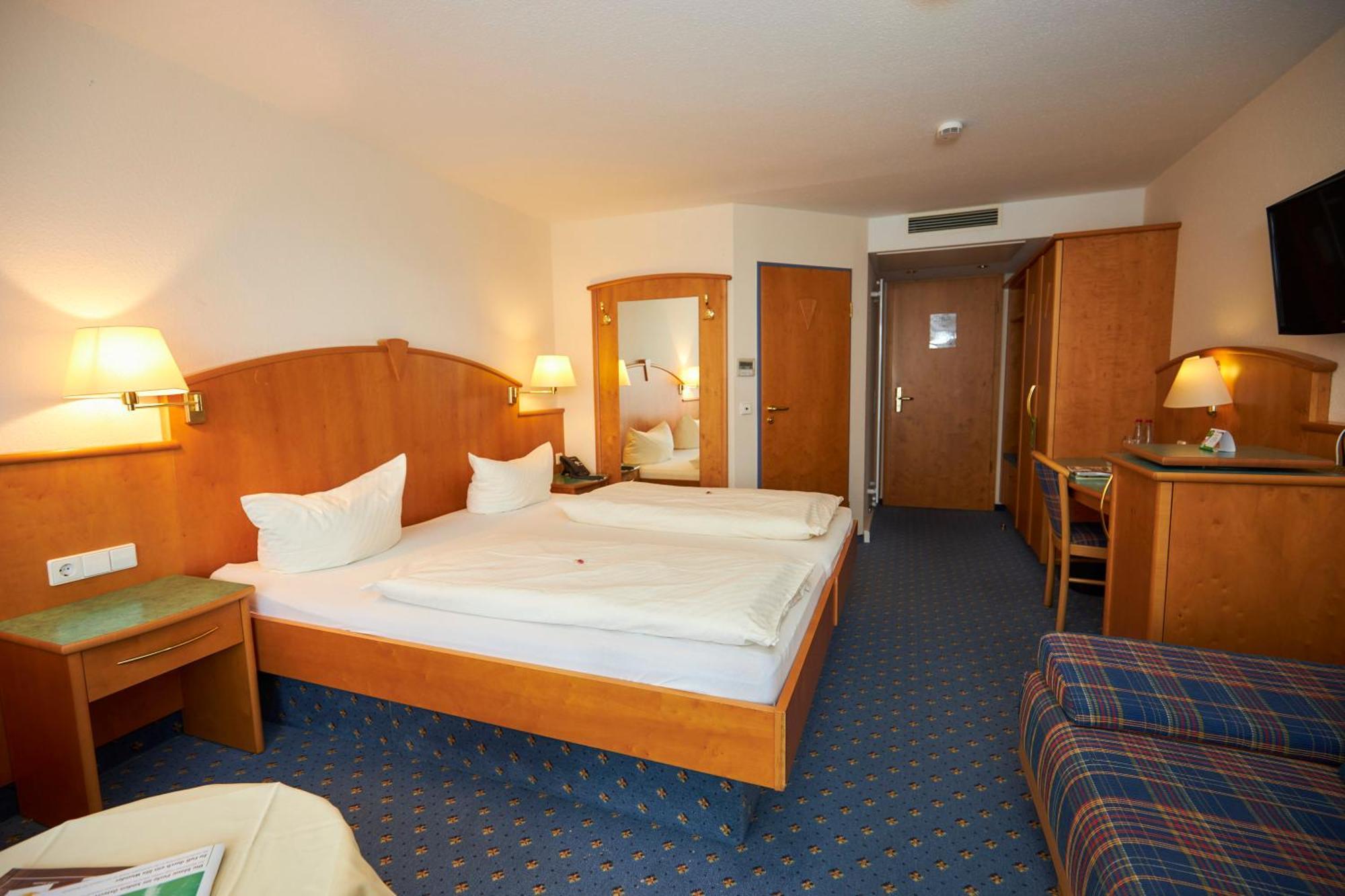 Flair Hotel Landgasthof Roger Löwenstein エクステリア 写真