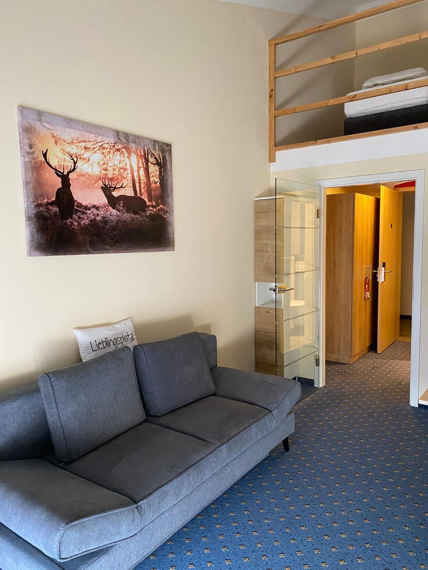 Flair Hotel Landgasthof Roger Löwenstein エクステリア 写真