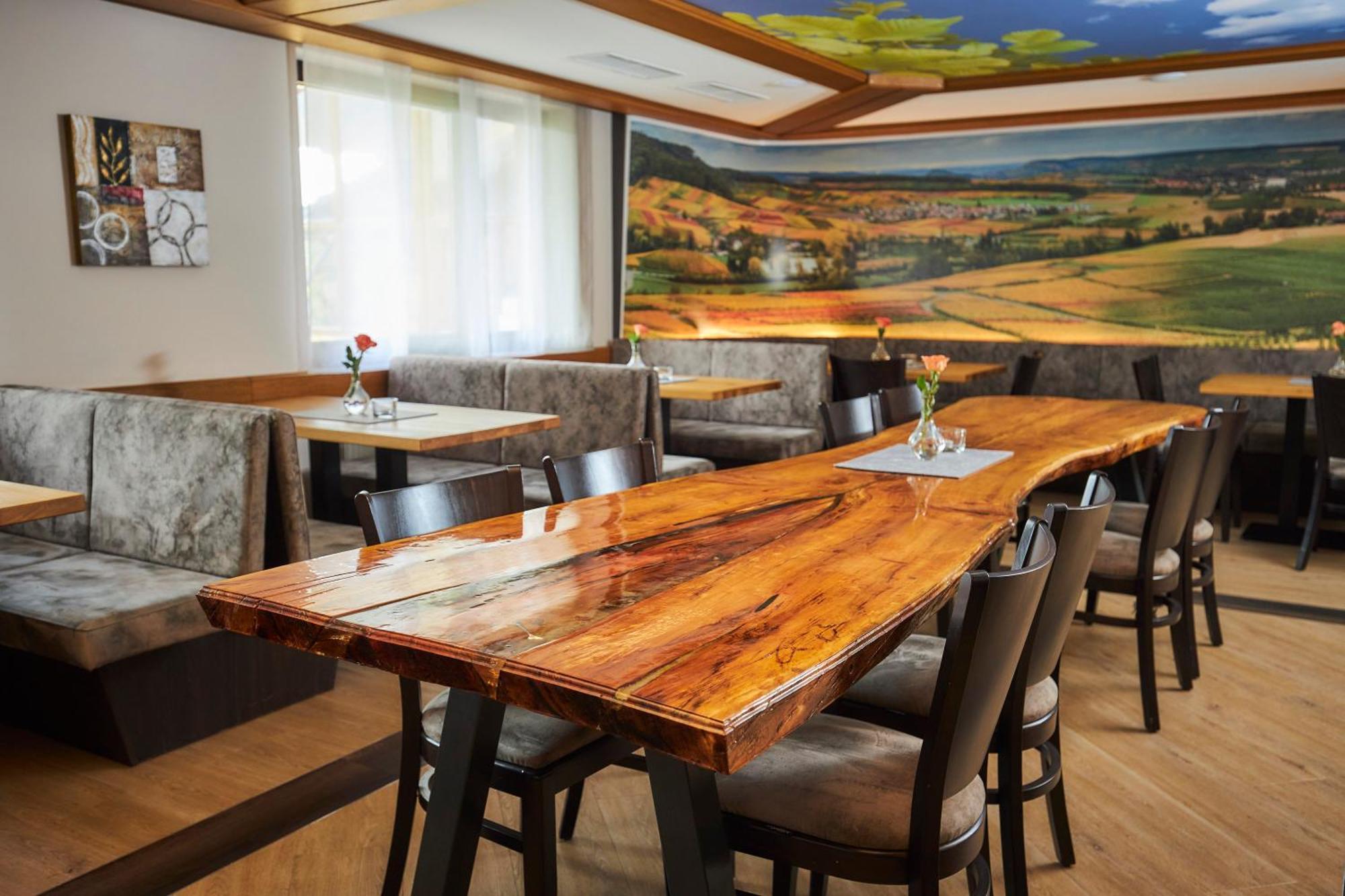Flair Hotel Landgasthof Roger Löwenstein エクステリア 写真