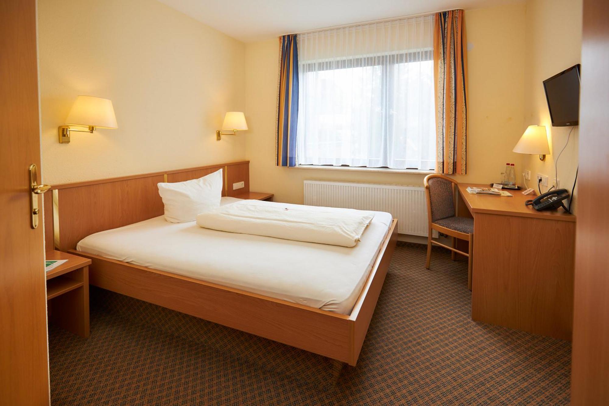 Flair Hotel Landgasthof Roger Löwenstein エクステリア 写真