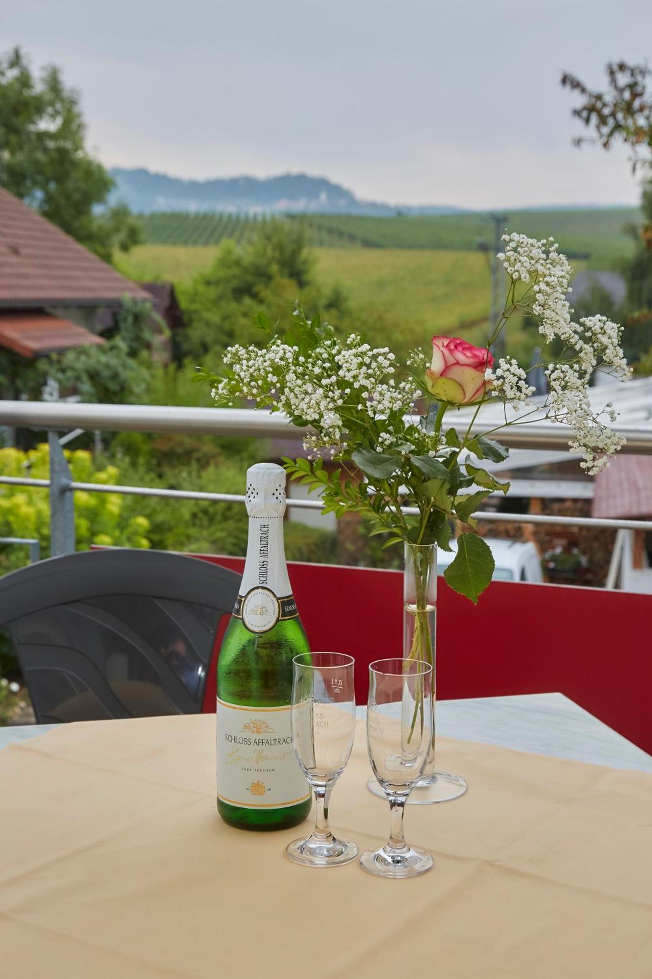 Flair Hotel Landgasthof Roger Löwenstein エクステリア 写真